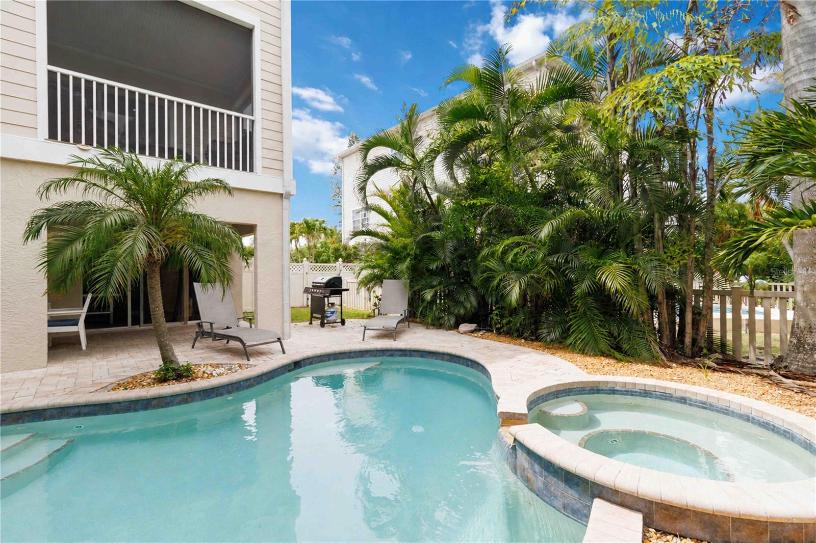 BEACHWALK TWNHMS PH 2 - Residential