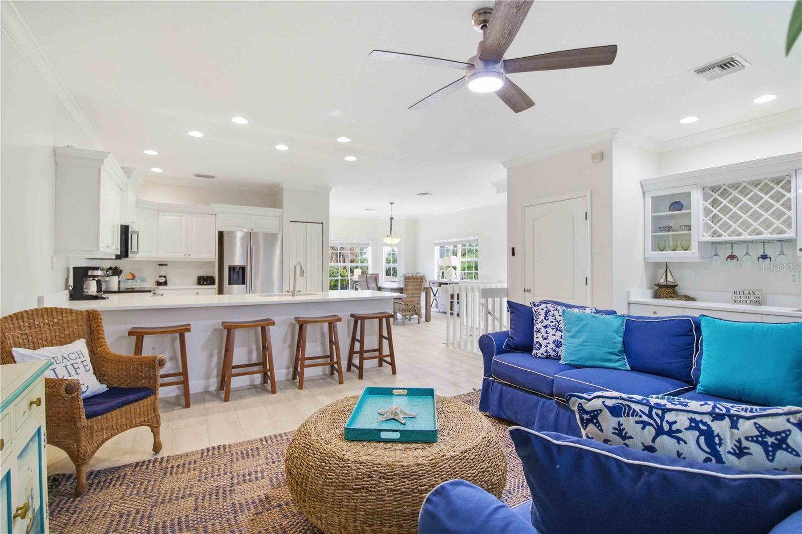 BEACHWALK TWNHMS PH 2 - Residential