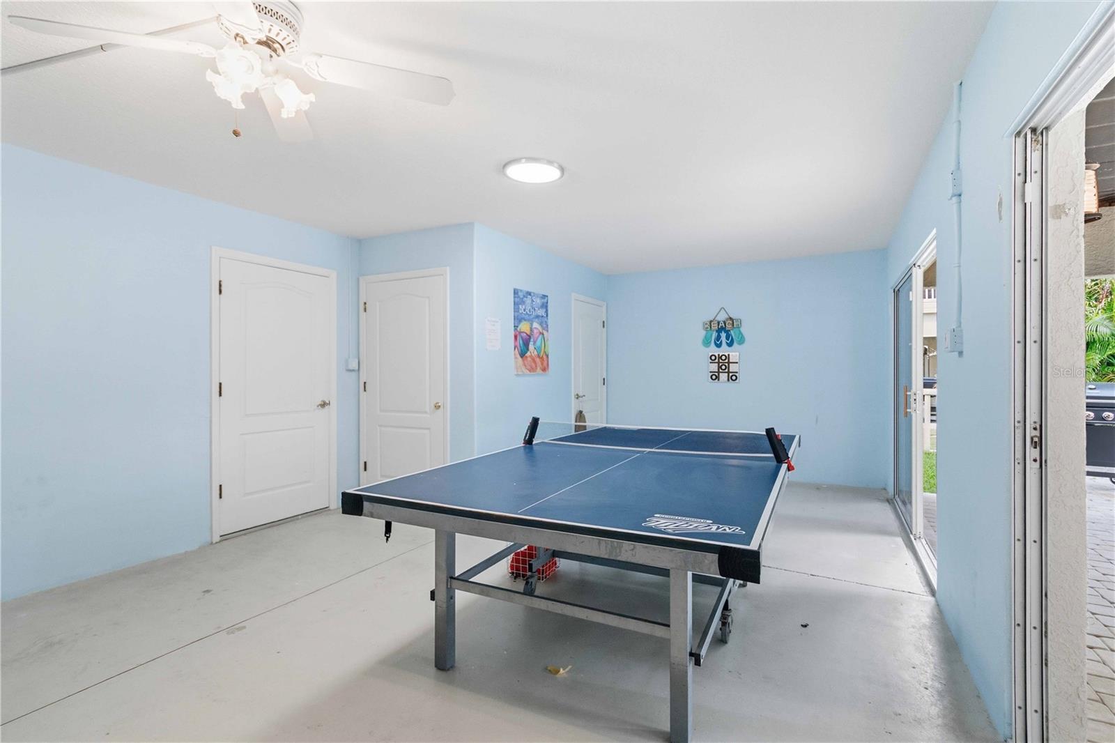 BEACHWALK TWNHMS PH 2 - Residential