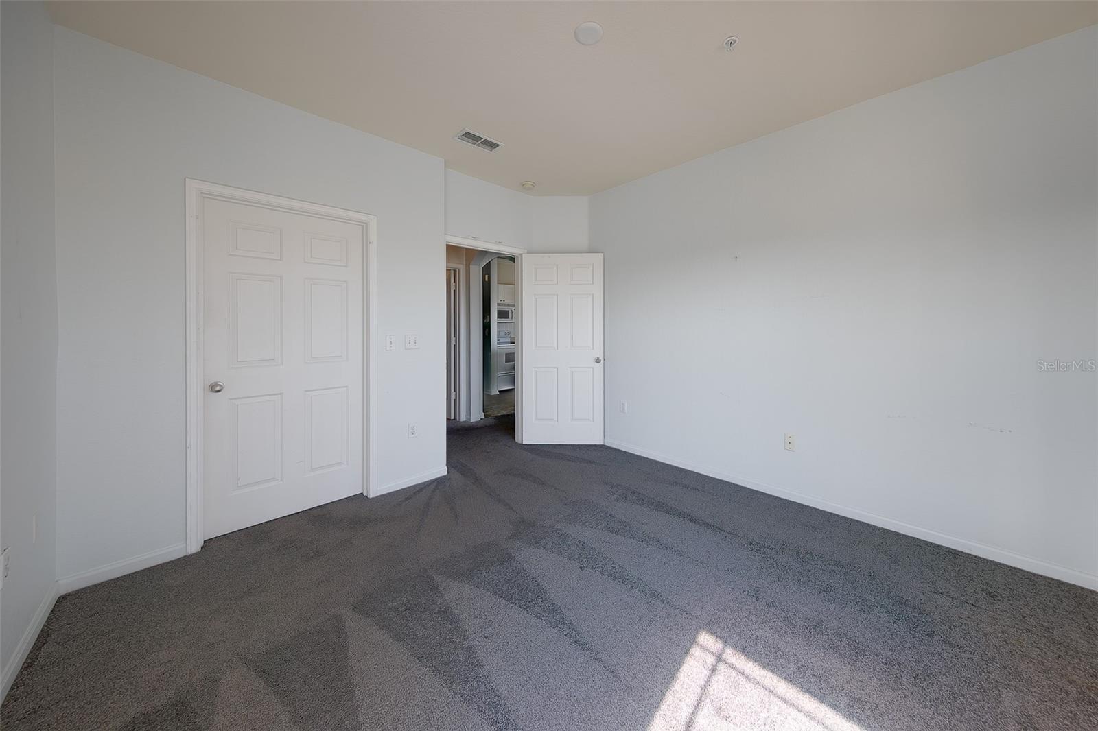 RESIDENCE AT RENAISSANCE - Residential