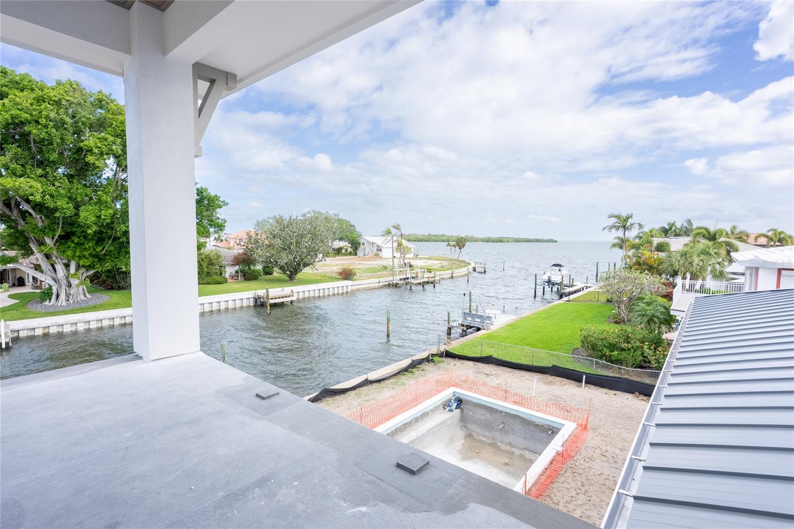 VENETIAN ISLES - Residential