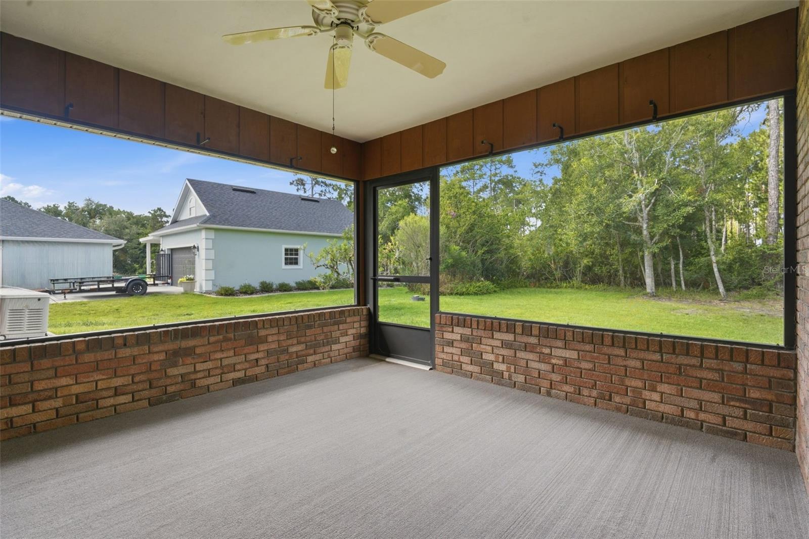 LAKESHORE TRAILS - Residential