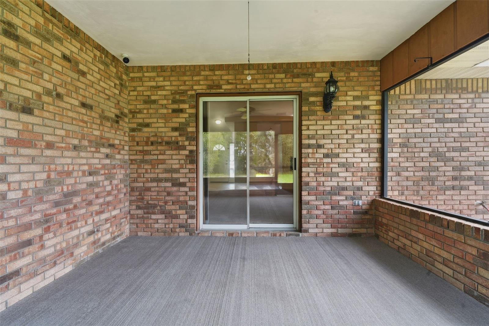 LAKESHORE TRAILS - Residential
