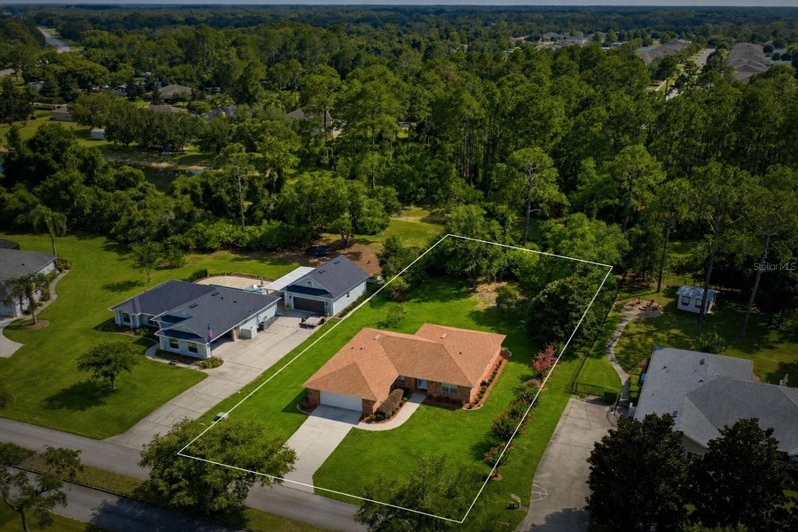 LAKESHORE TRAILS - Residential