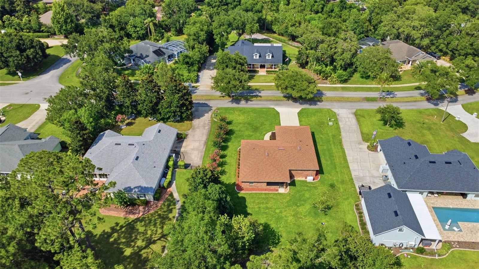 LAKESHORE TRAILS - Residential