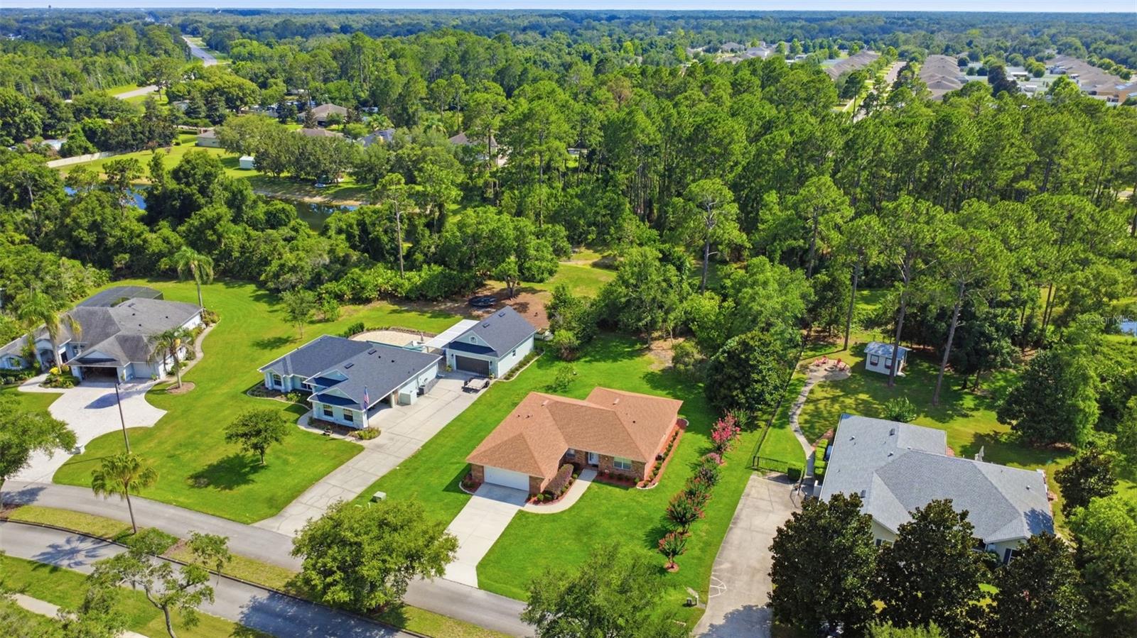 LAKESHORE TRAILS - Residential