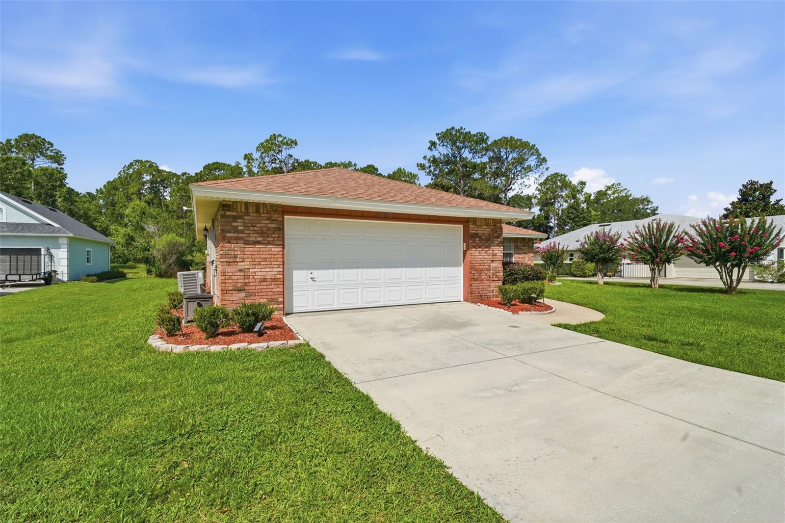 LAKESHORE TRAILS - Residential