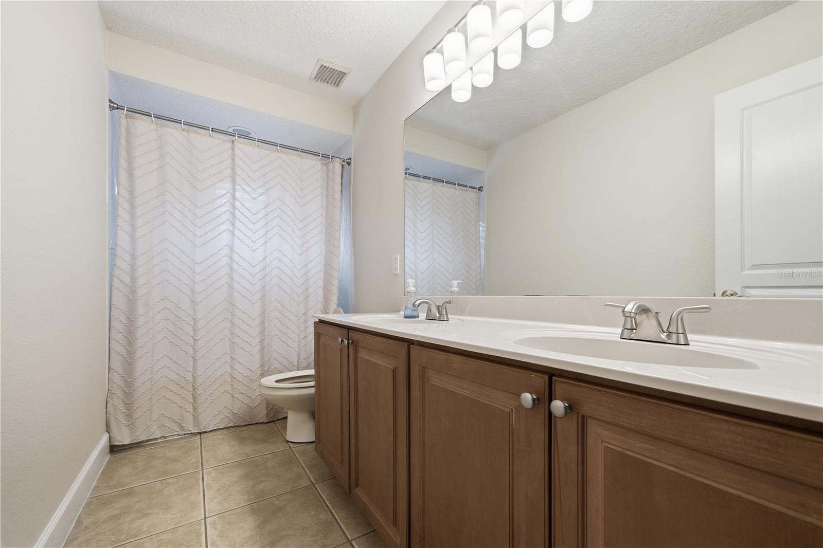 LIVE OAK RESERVE UNIT TWO - Residential