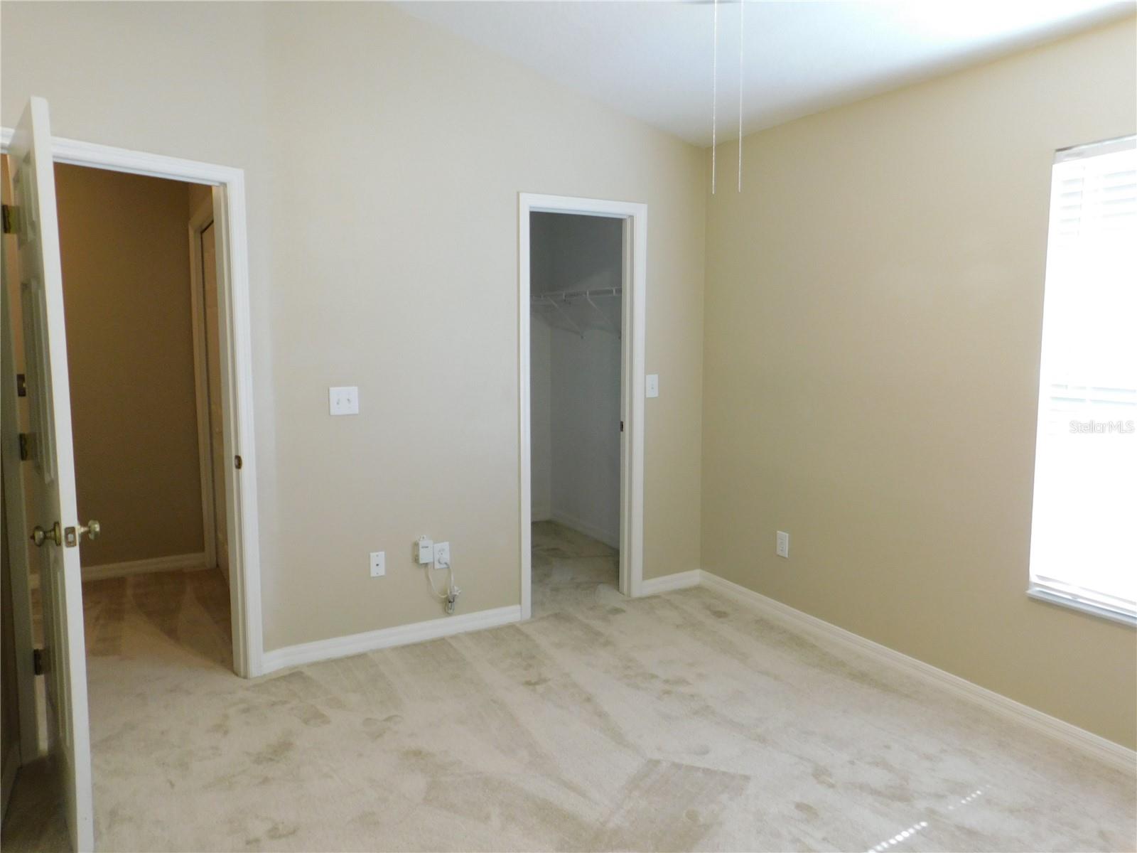 COUNTRY CHASE - Residential Lease
