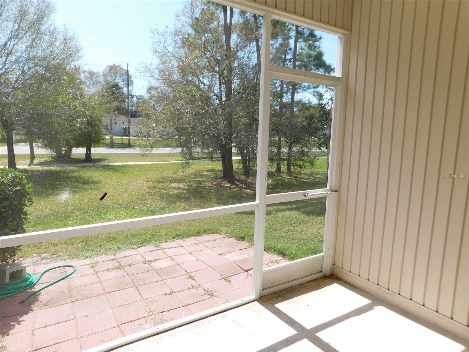 COUNTRY CHASE - Residential Lease