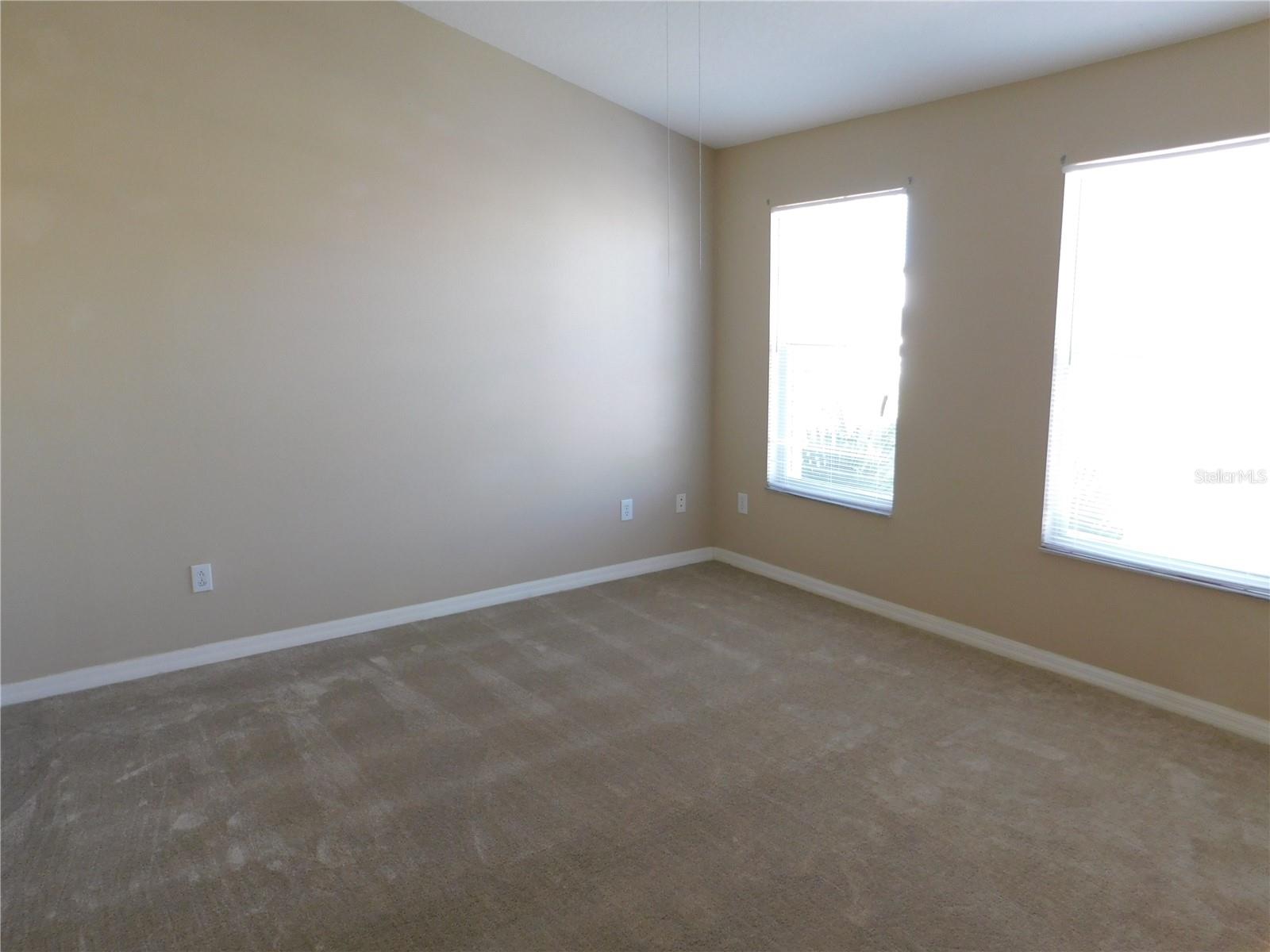 COUNTRY CHASE - Residential Lease