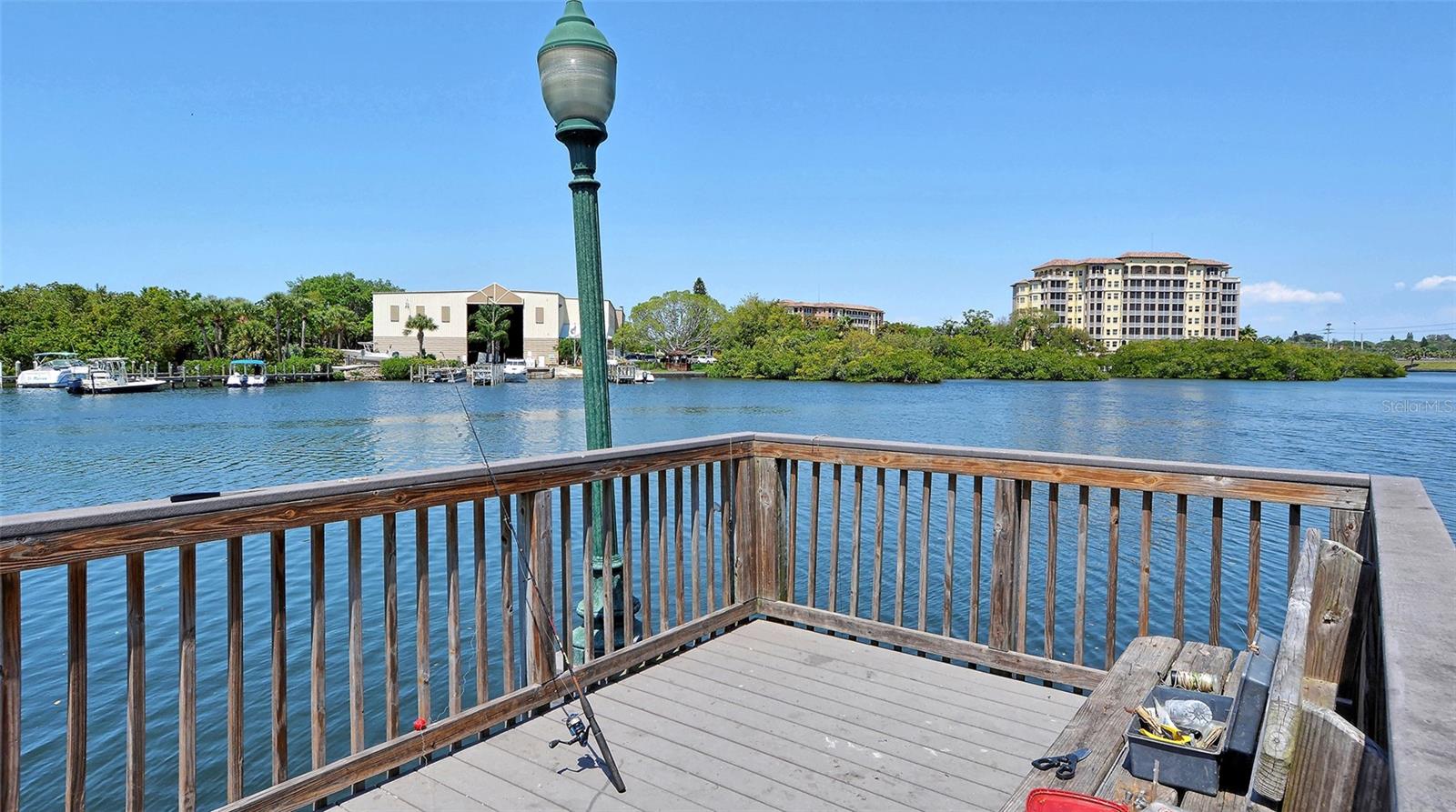 STRATHMORE RIVERSIDE VILLAS - Residential