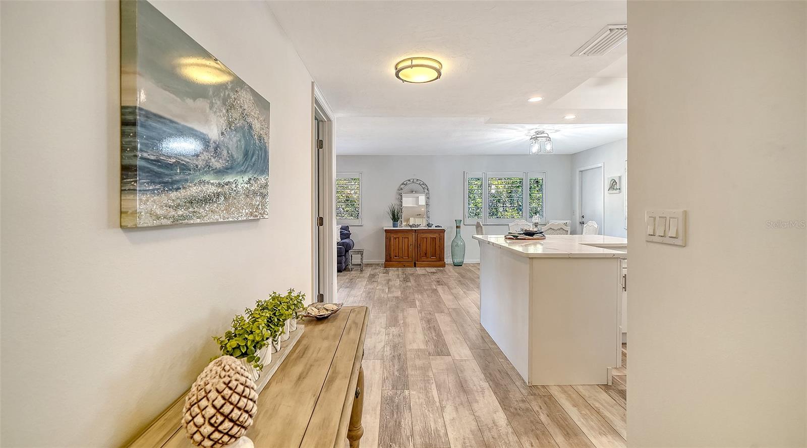 STRATHMORE RIVERSIDE VILLAS - Residential