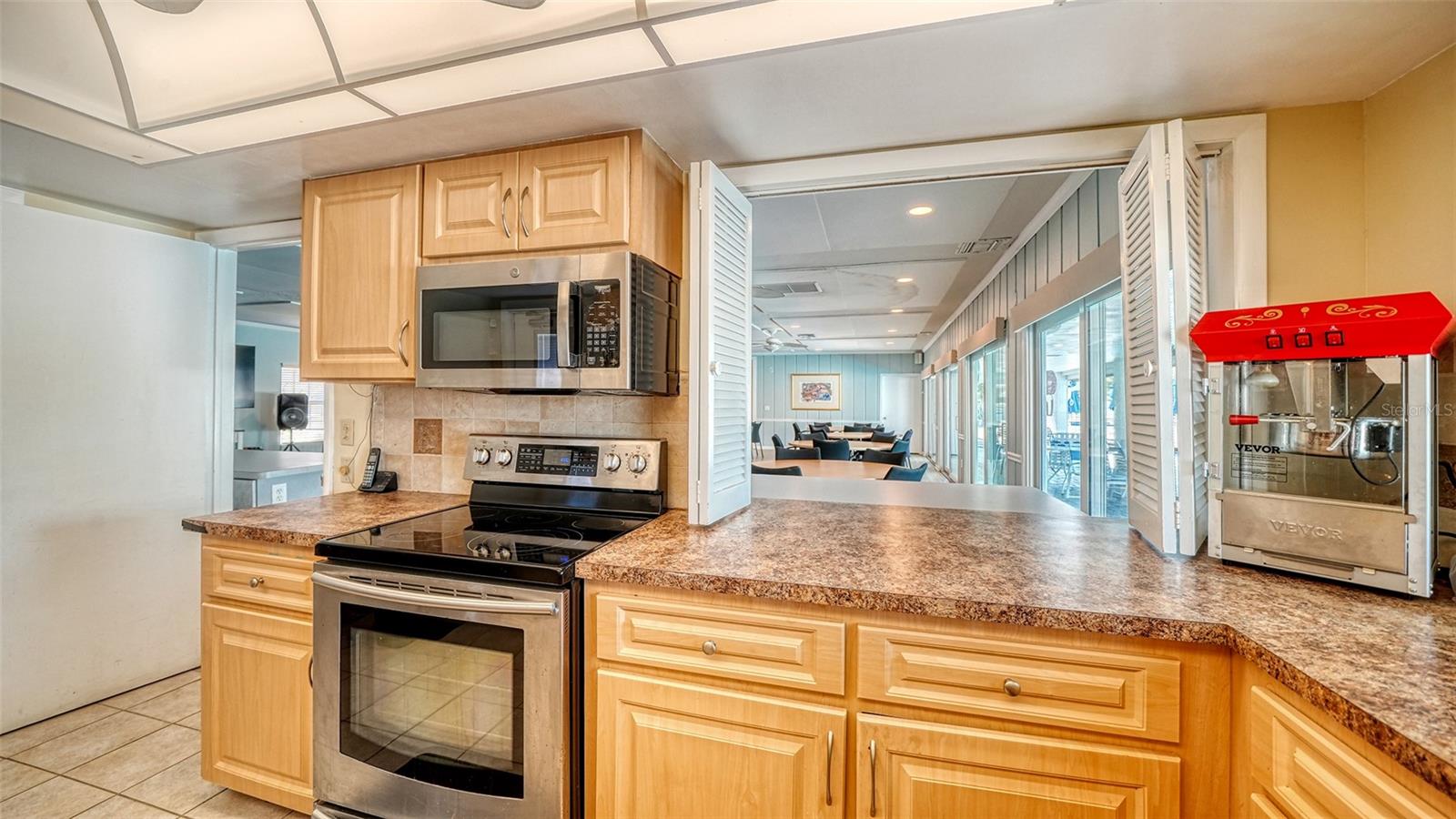 STRATHMORE RIVERSIDE VILLAS - Residential