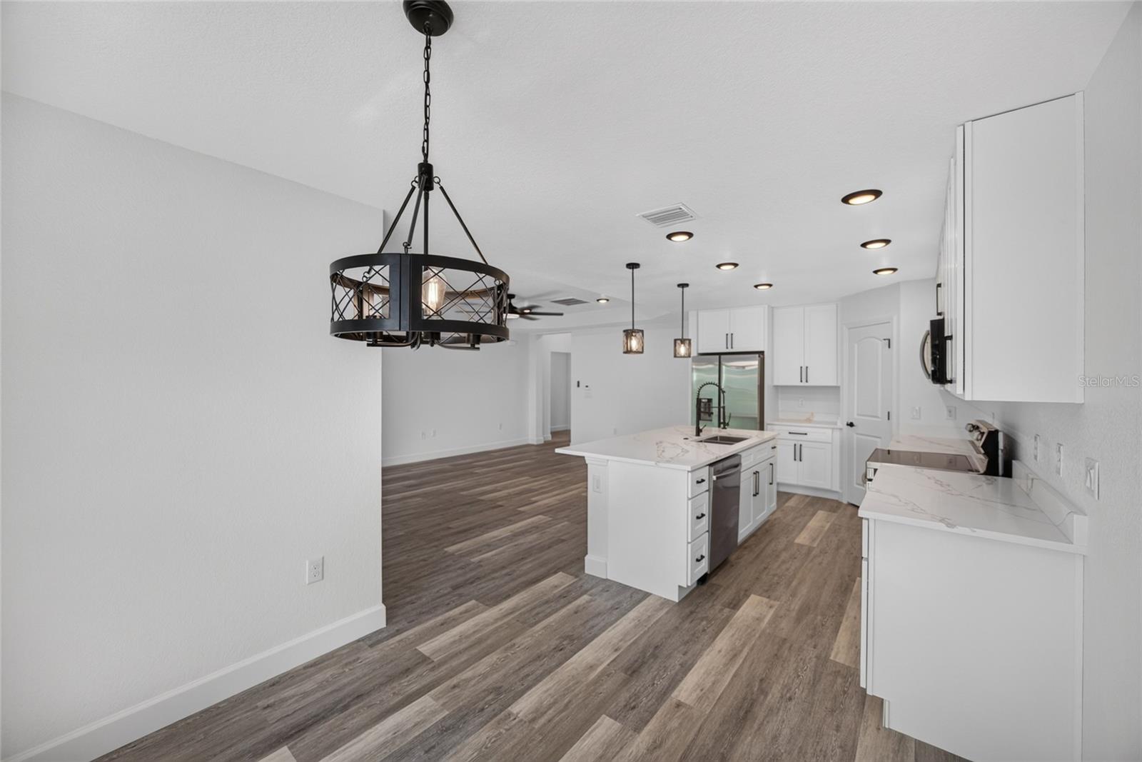 LOCKHARTS SUB - Residential