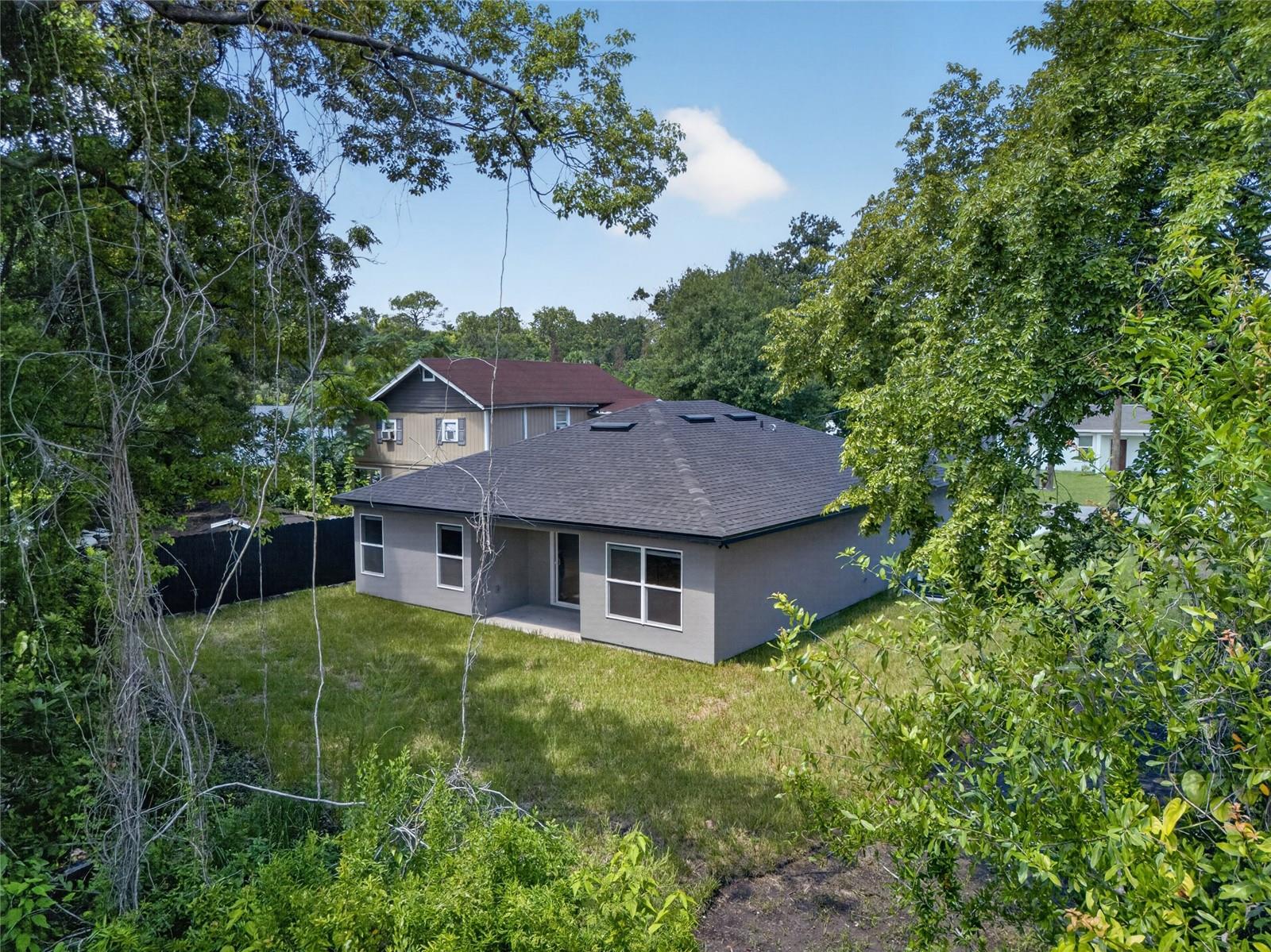 LOCKHARTS SUB - Residential
