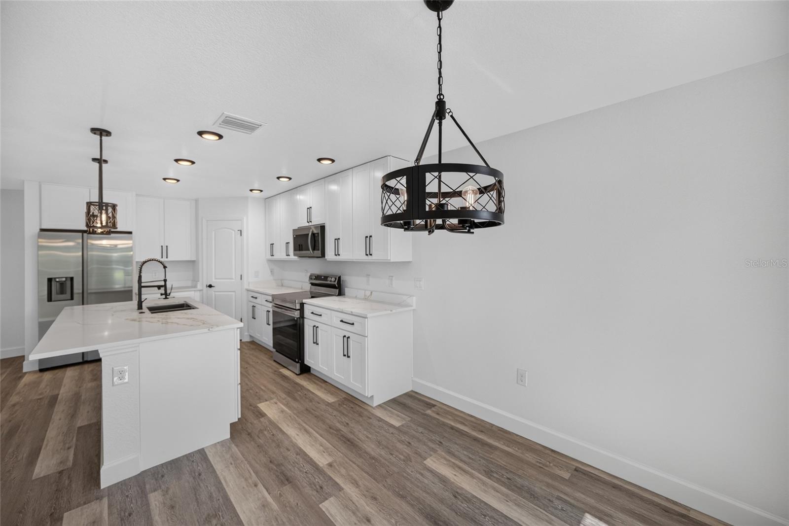 LOCKHARTS SUB - Residential