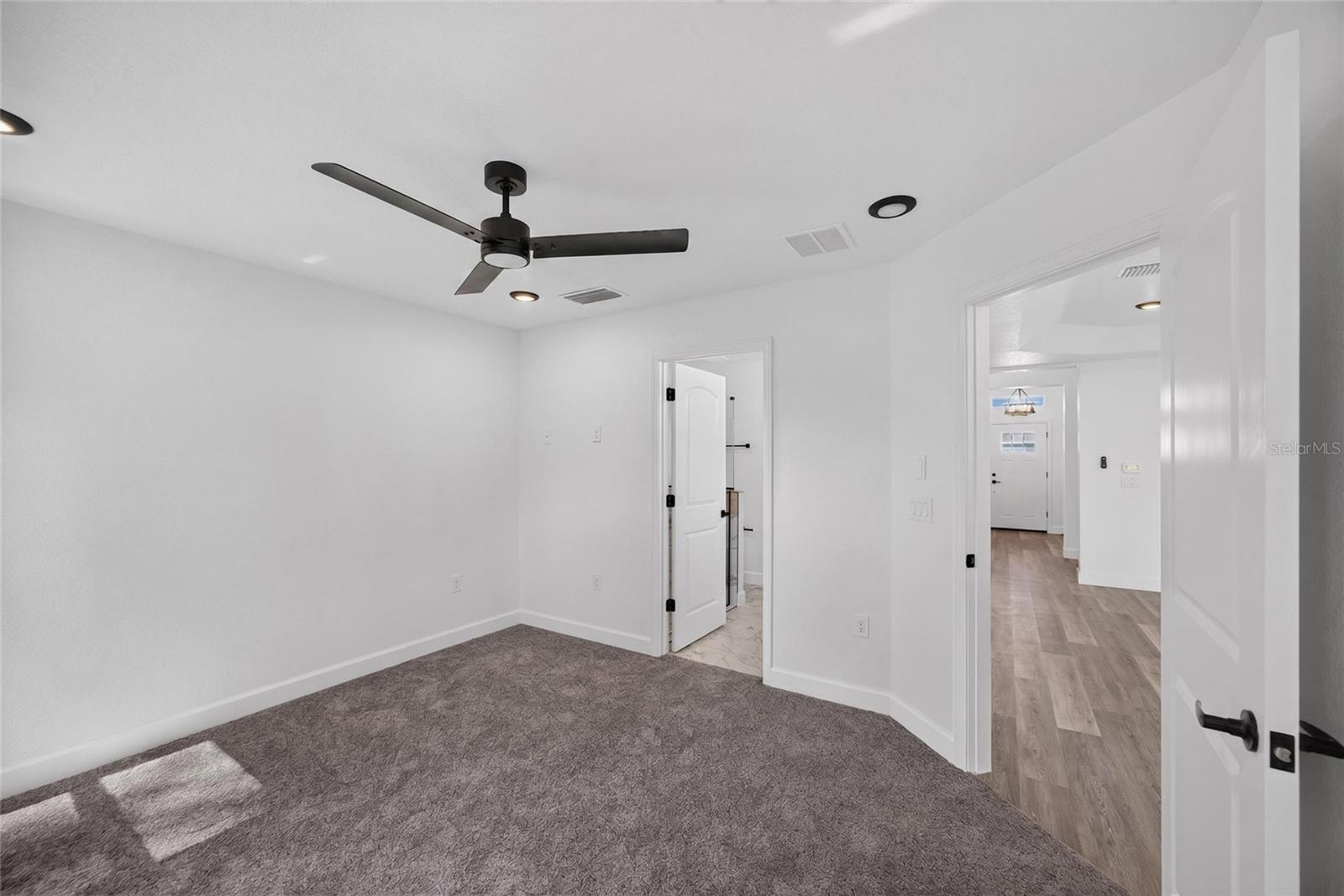 LOCKHARTS SUB - Residential