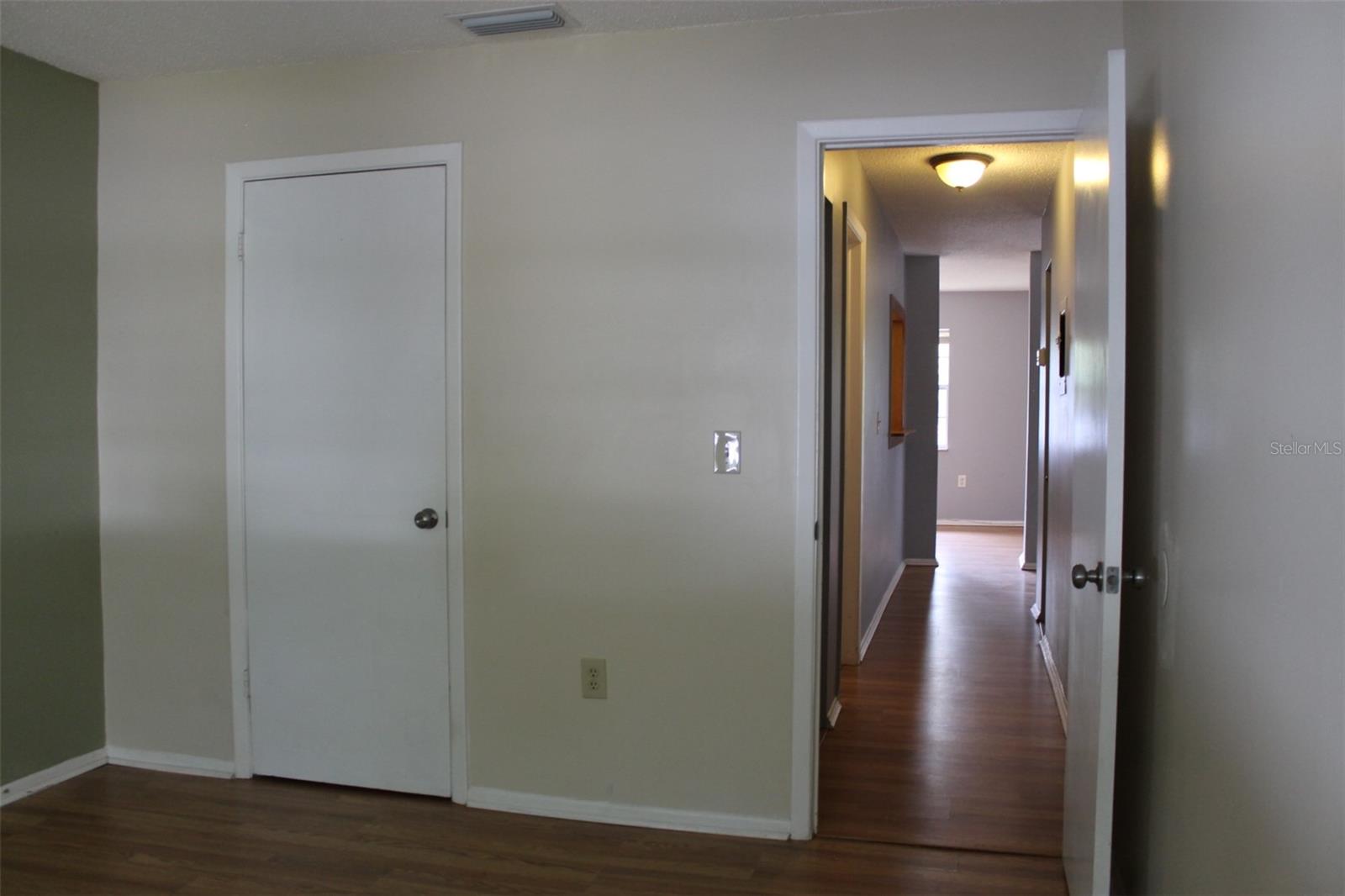 SANDALWOOD THE CONDO - Residential