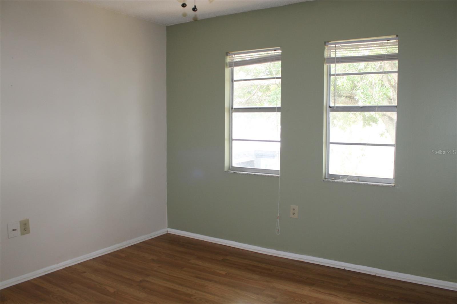 SANDALWOOD THE CONDO - Residential