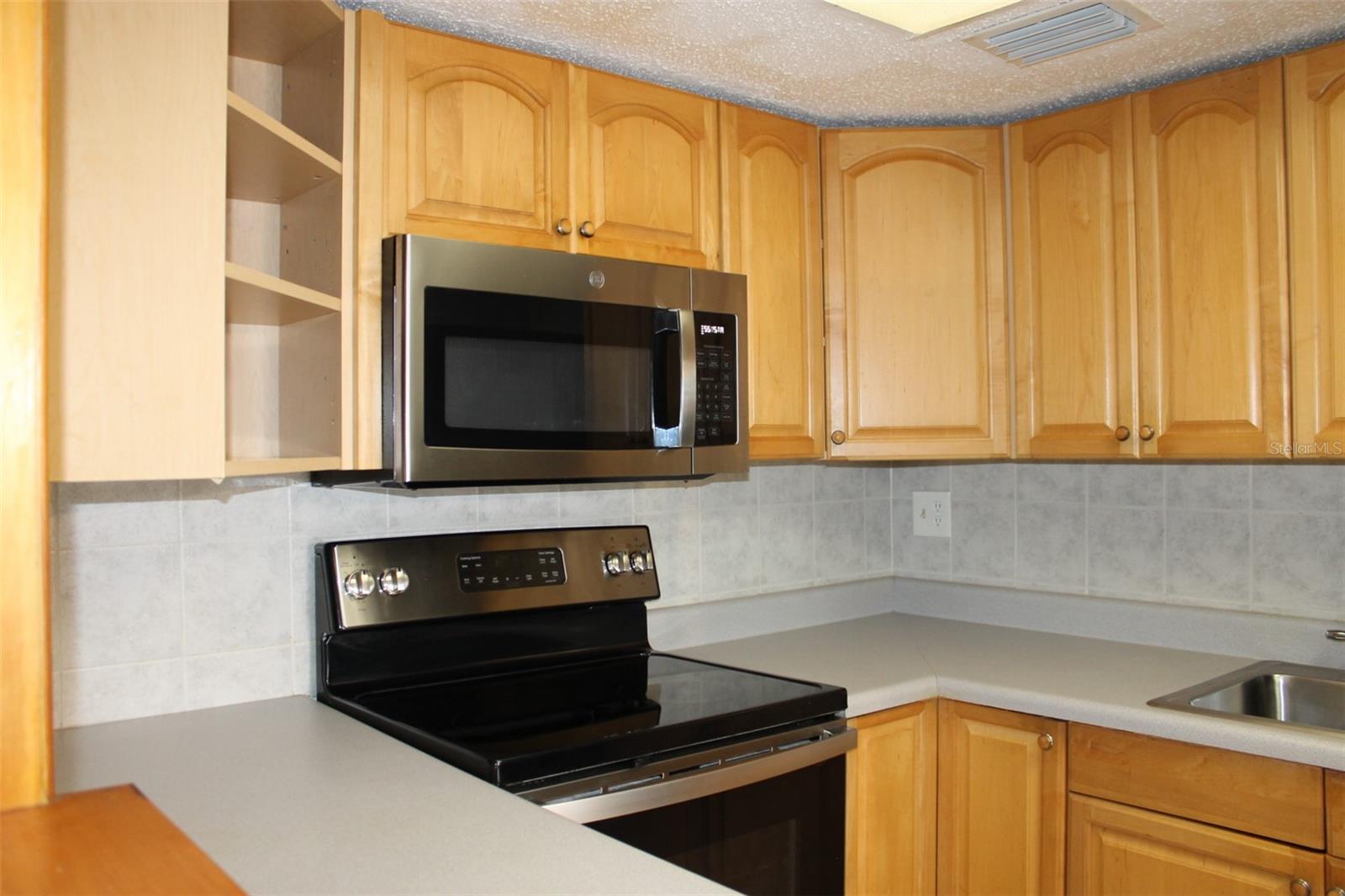 SANDALWOOD THE CONDO - Residential