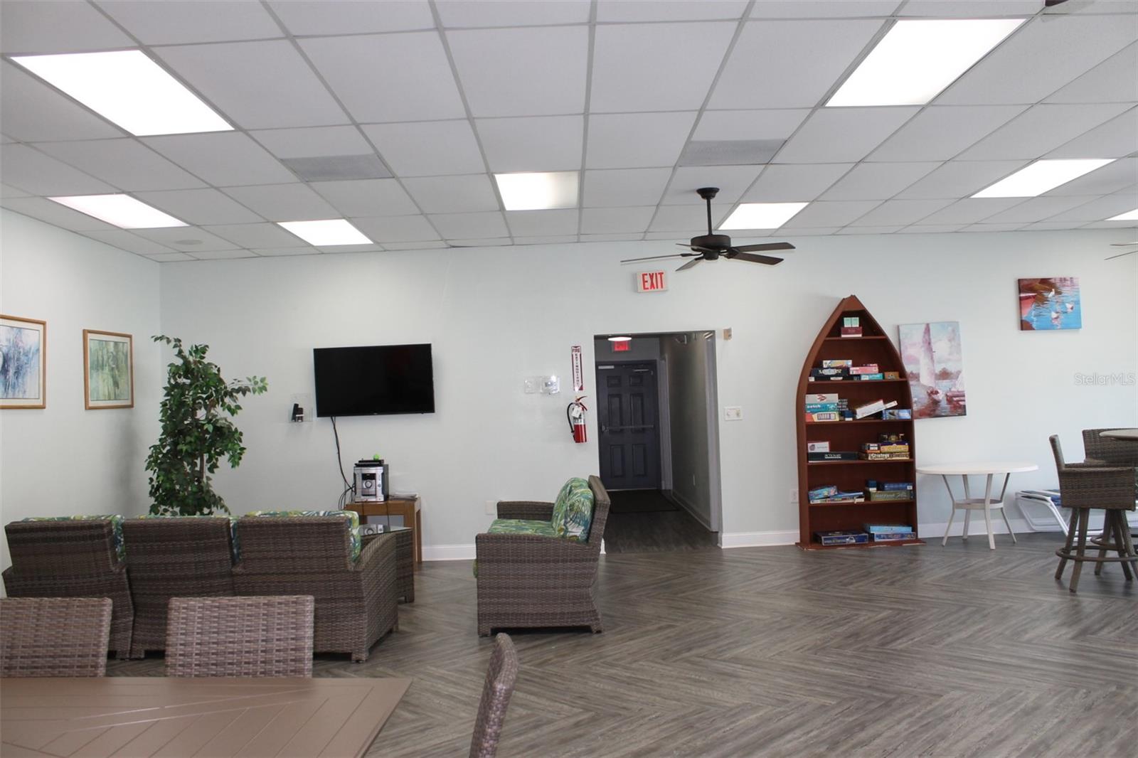 SANDALWOOD THE CONDO - Residential