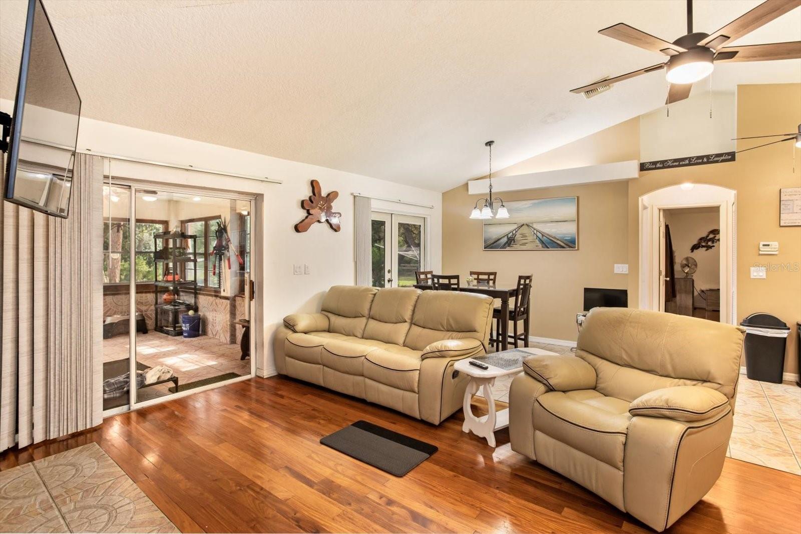 ACREAGE & UNREC - Residential