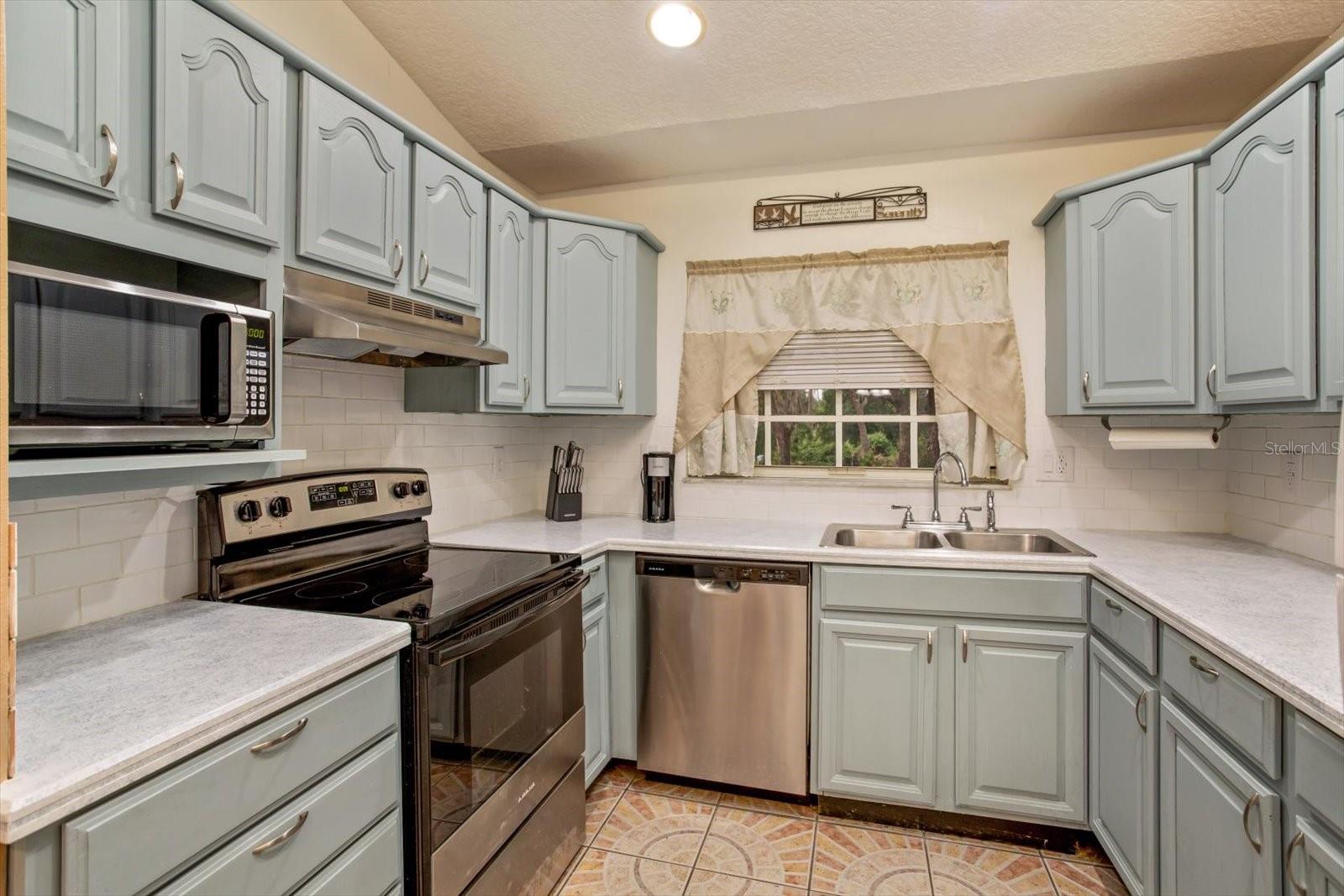 ACREAGE & UNREC - Residential