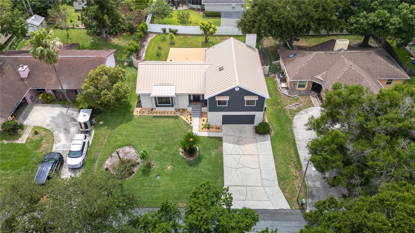 PALMORE COURT - Residential