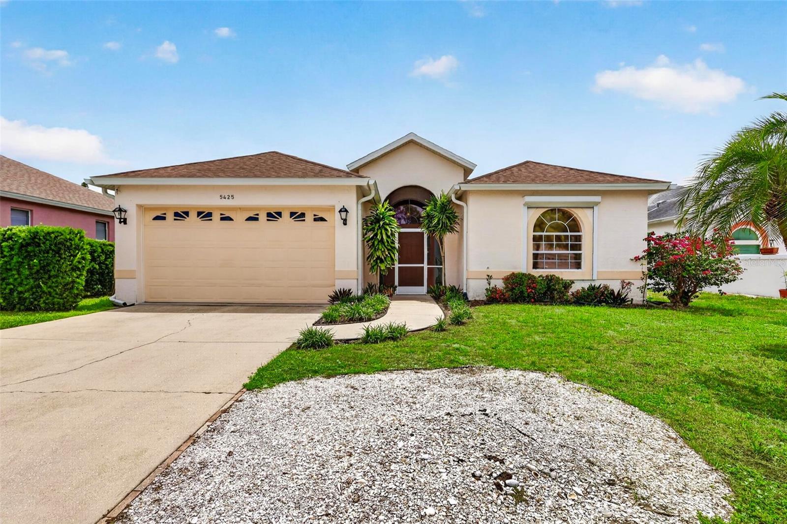 FOREST OAKS - Residential