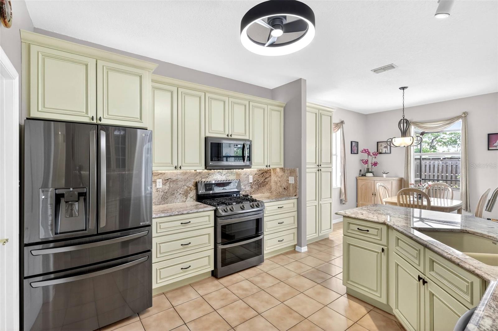 FOREST OAKS - Residential