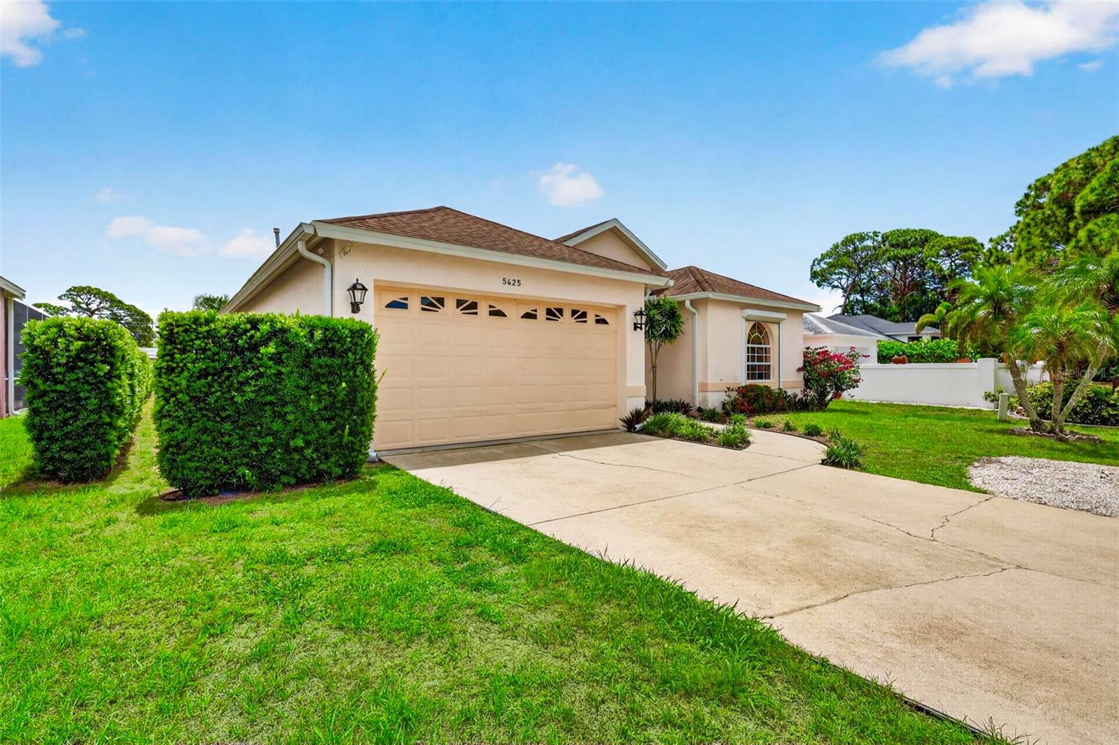 FOREST OAKS - Residential