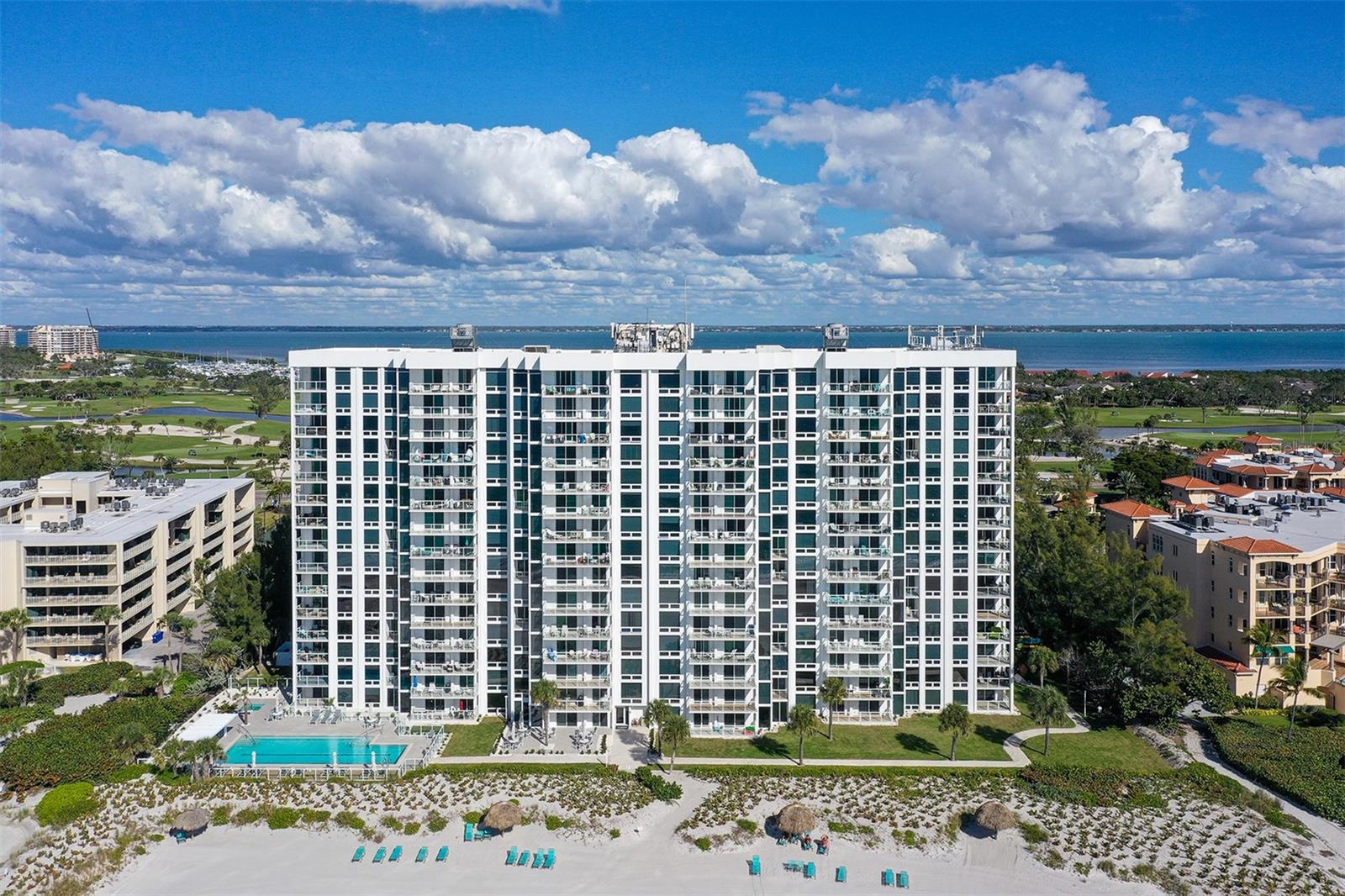 SEA GATE CLUB - Residential