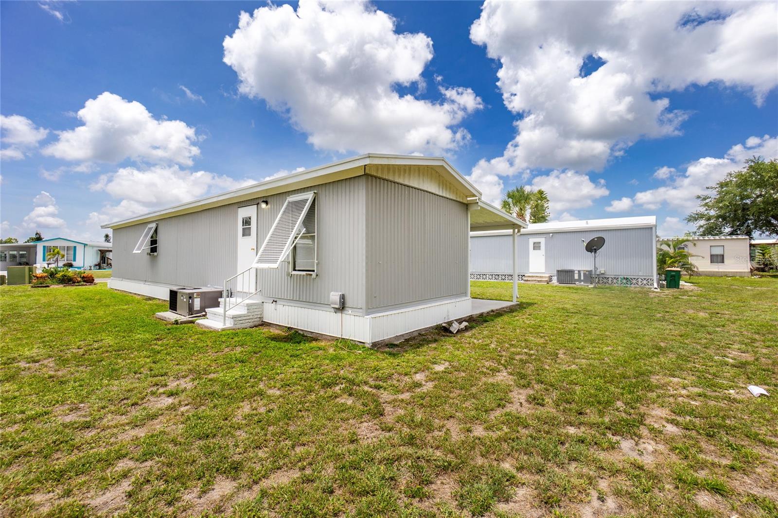VILLAGE HOLIDAY LAKE - Residential