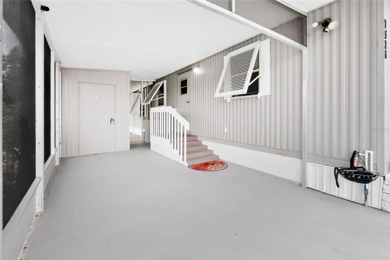 VILLAGE HOLIDAY LAKE - Residential