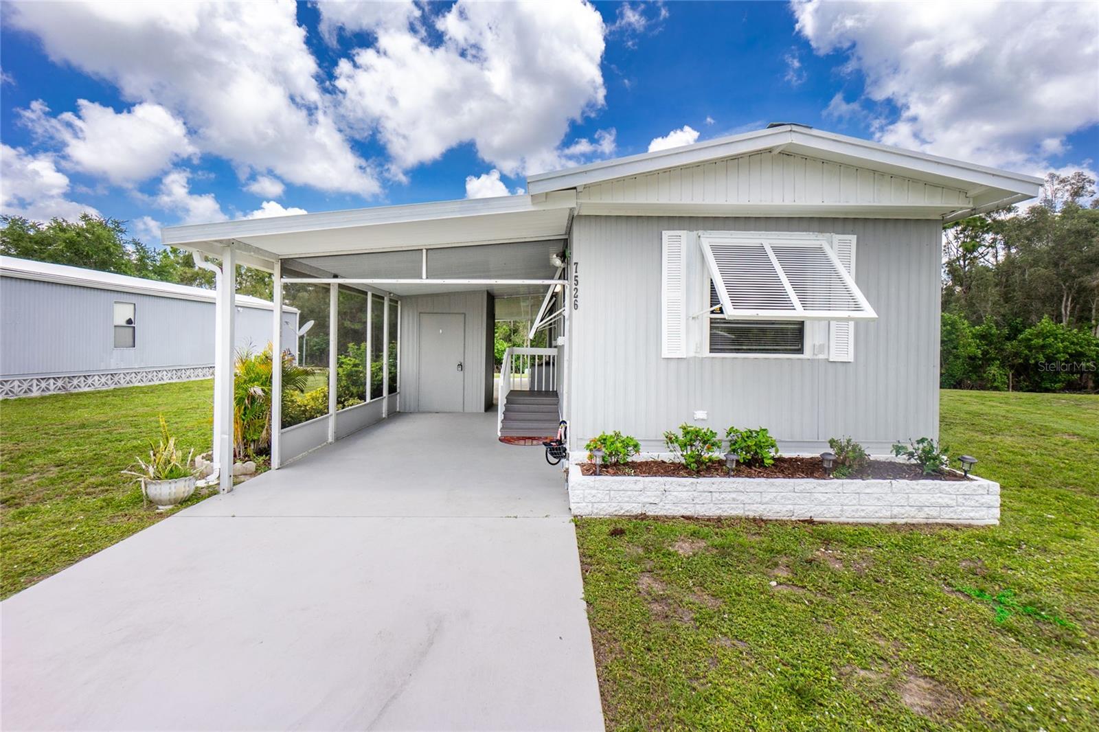 VILLAGE HOLIDAY LAKE - Residential