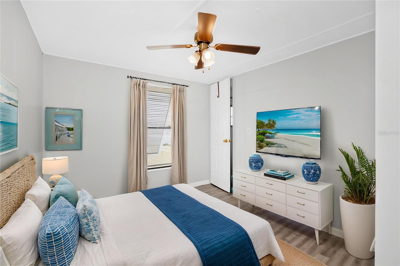 VILLAGE HOLIDAY LAKE - Residential