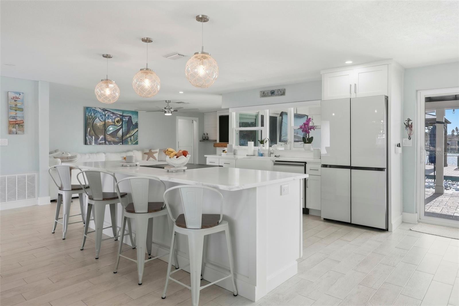 THREE PALMS POINT - Residential
