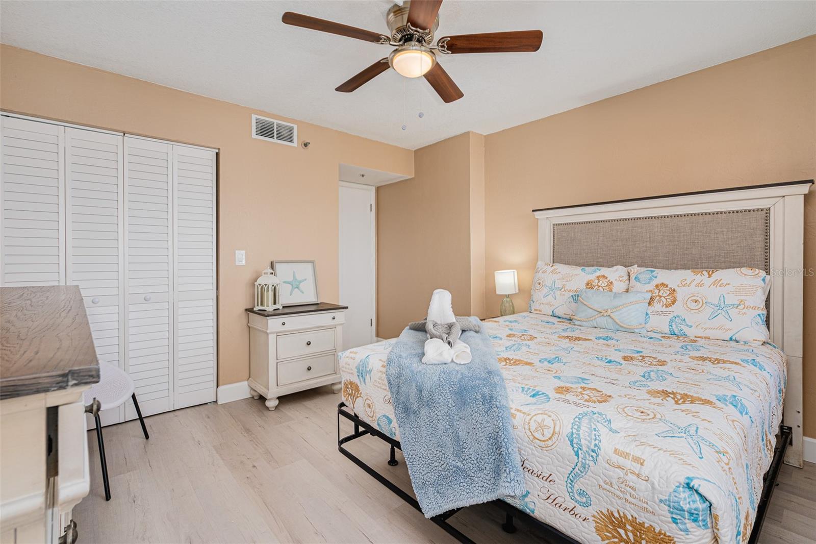 SANDPOINT CONDO - Residential
