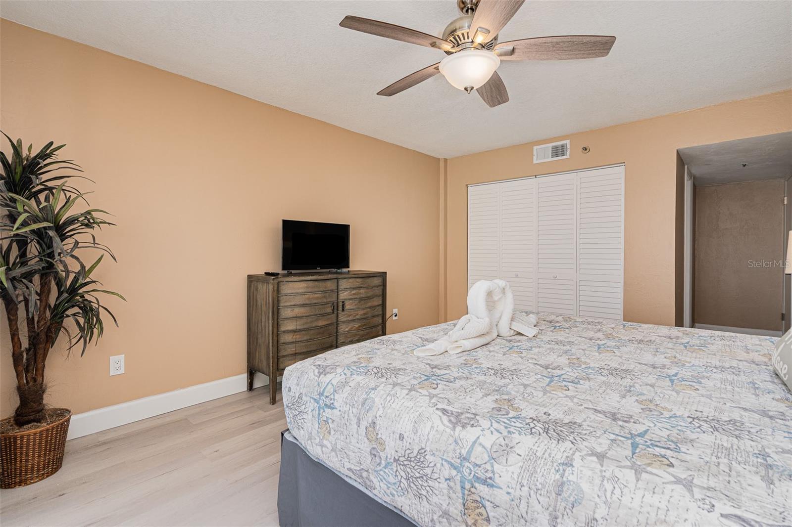 SANDPOINT CONDO - Residential