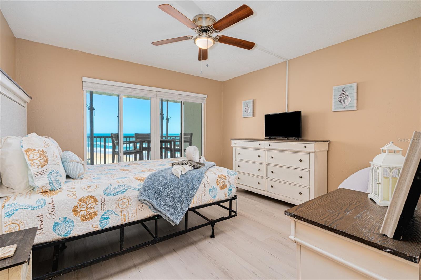SANDPOINT CONDO - Residential