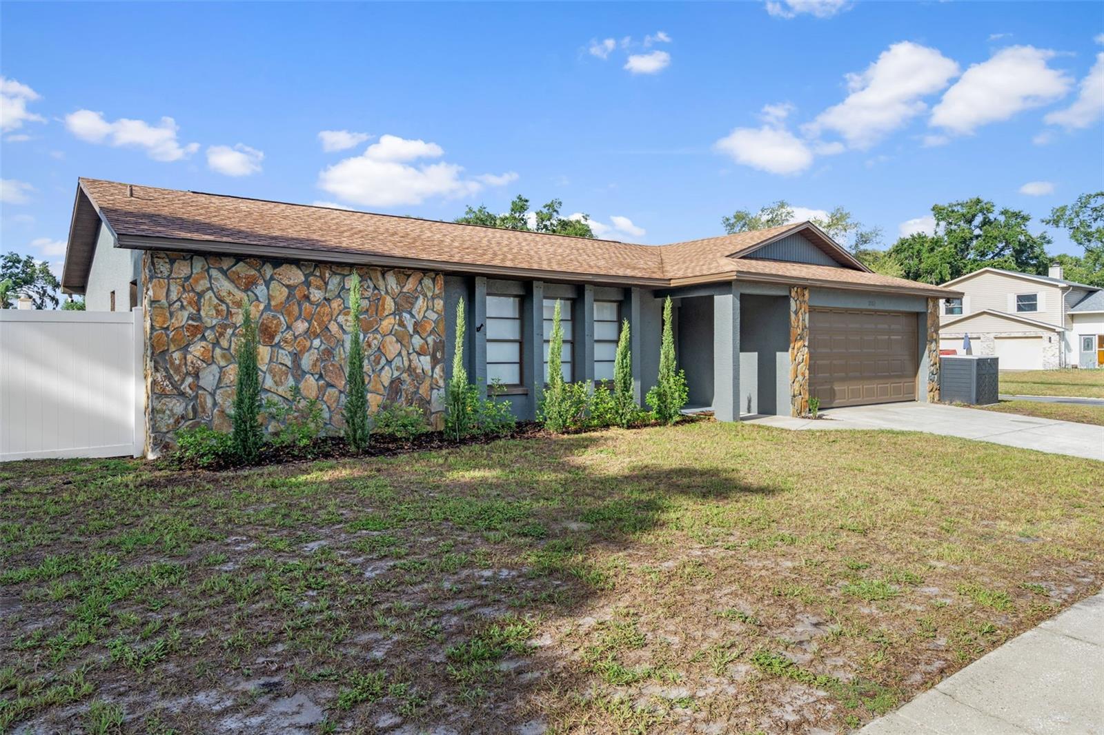 LAUREL OAK WOODS - Residential