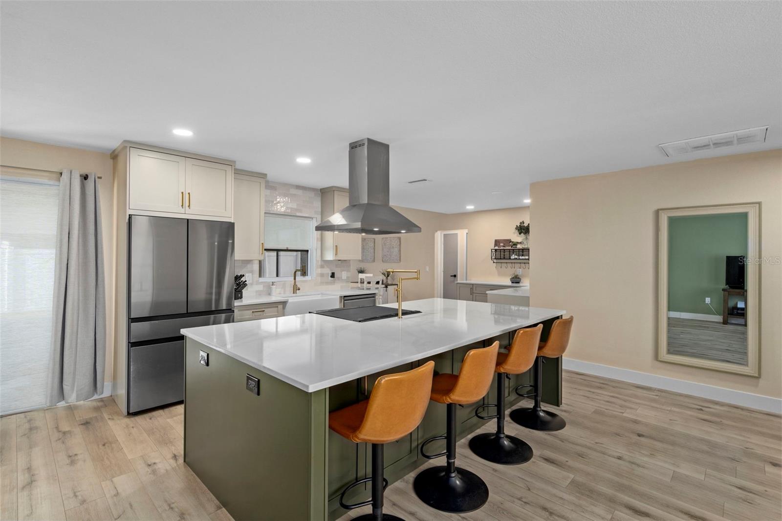 LAUREL OAK WOODS - Residential