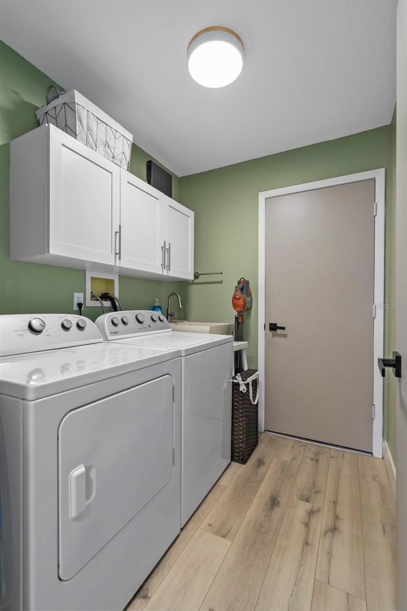 LAUREL OAK WOODS - Residential