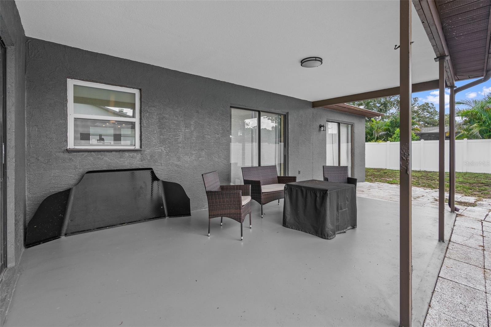 LAUREL OAK WOODS - Residential