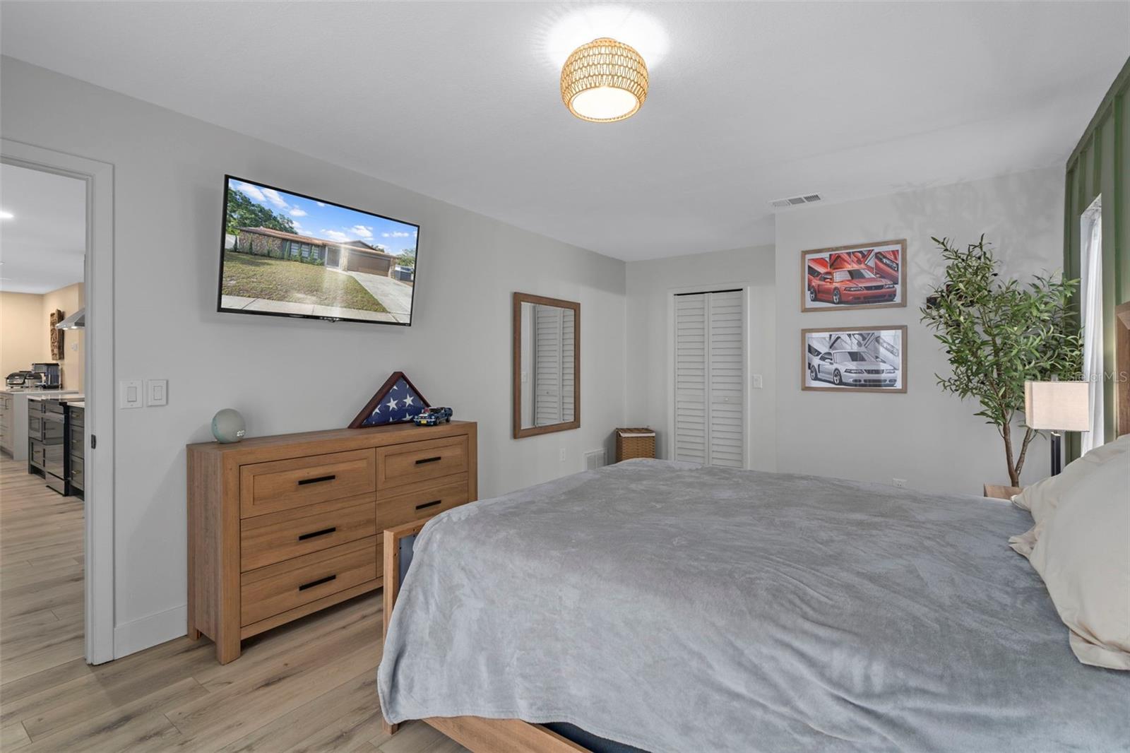 LAUREL OAK WOODS - Residential