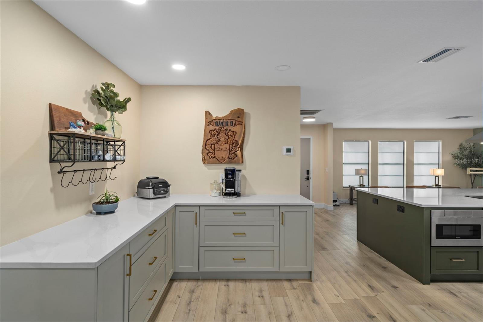 LAUREL OAK WOODS - Residential