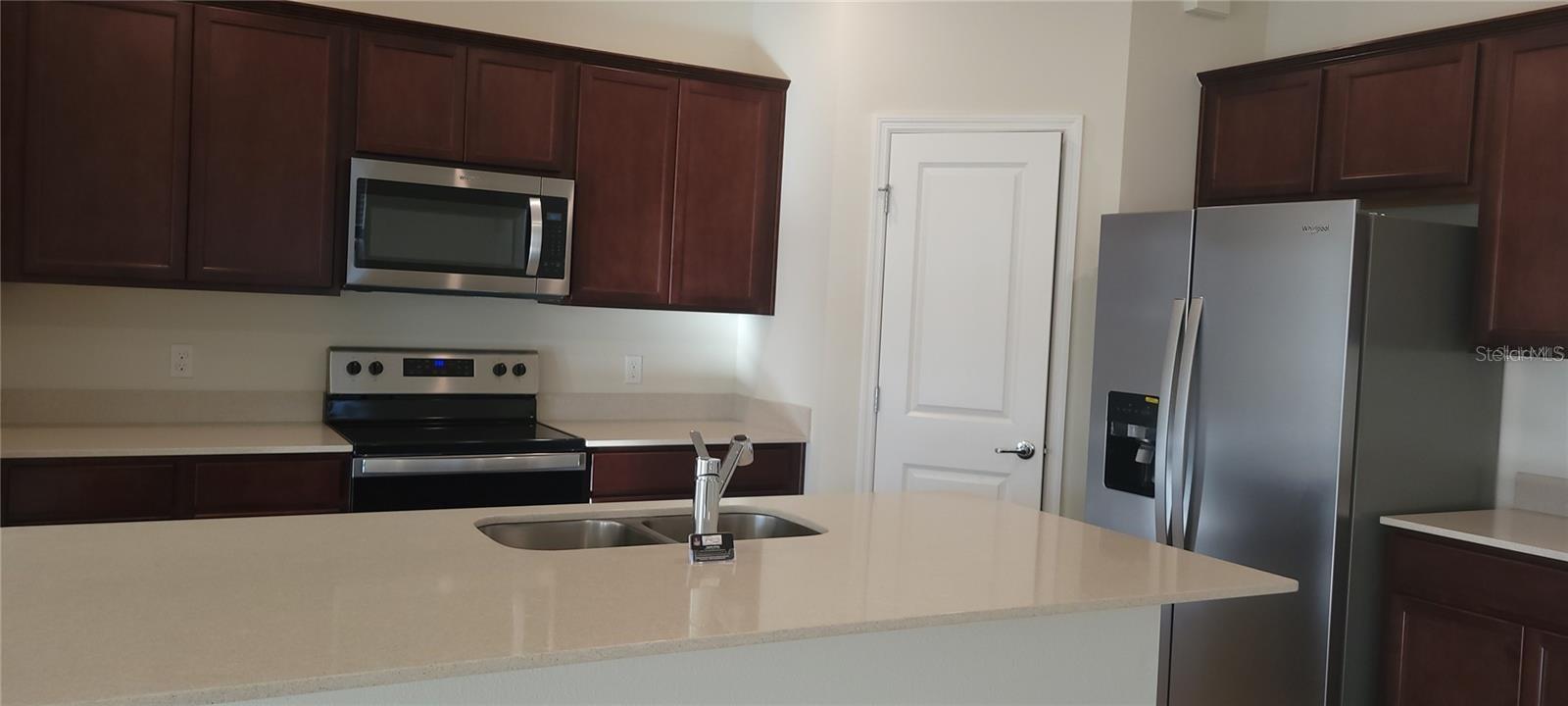 SPLIT OAK RESERVE - Residential Lease
