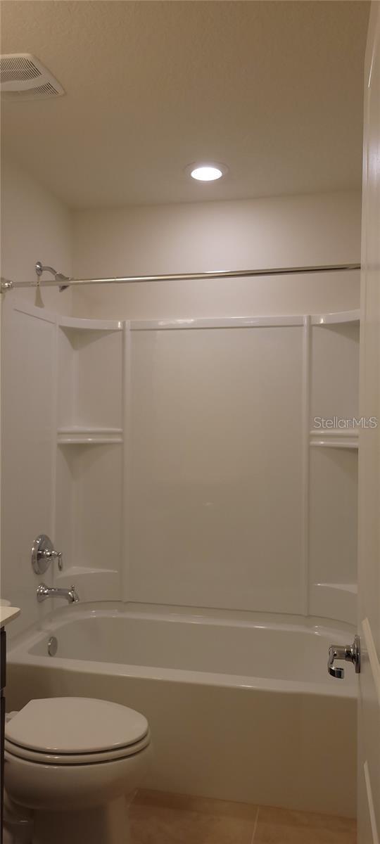 SPLIT OAK RESERVE - Residential Lease