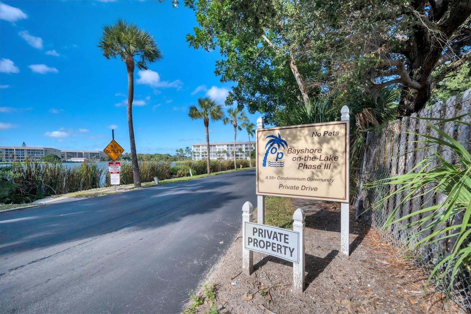 BAYSHORE ON THE LAKE APTS III SEC2 - Residential